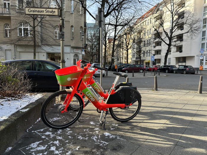 Das iPhone 14 Pro Max macht ein mit dem Galaxy vergleichbares Bild. (Bild: Tobias K&ouml;ltzsch/Golem.de)